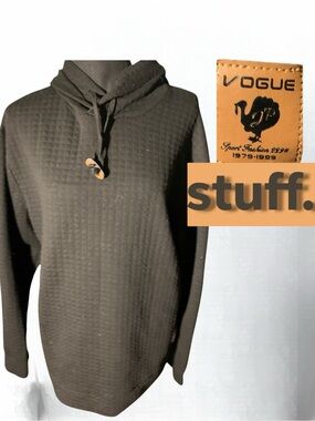 Vogue Black Textured Hooded Men’s Sweatshirt with Wooden Togglet (10311)